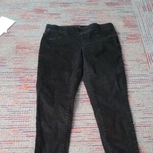 St. John's Bay Black Skinny Pants